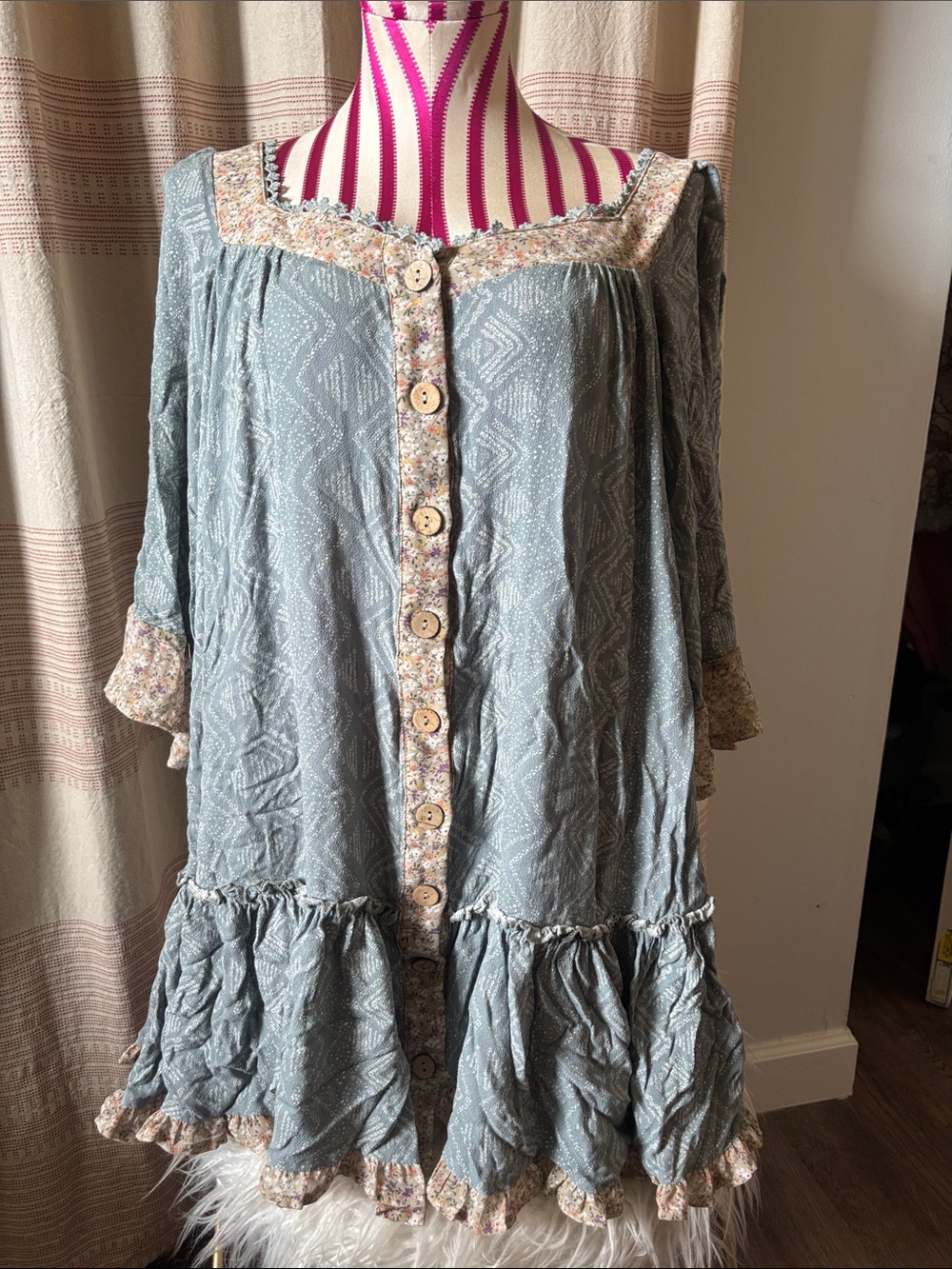 White Birch Anthropology inspired B Ruffle Button-Front dress Dusty Sage & Beige